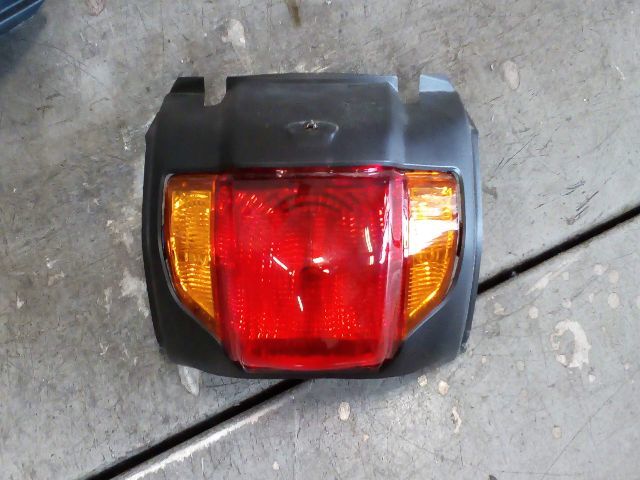 AF79 TACT テールランプ&リアフェンダー HONDA 純正 中古品_3