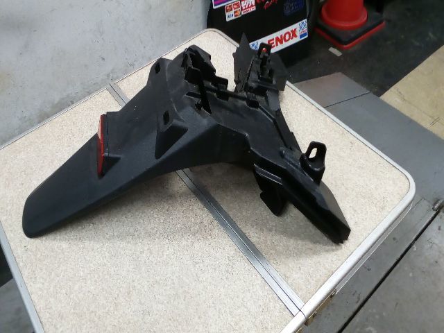 AF79 TACT テールランプ&リアフェンダー HONDA 純正 中古品_5