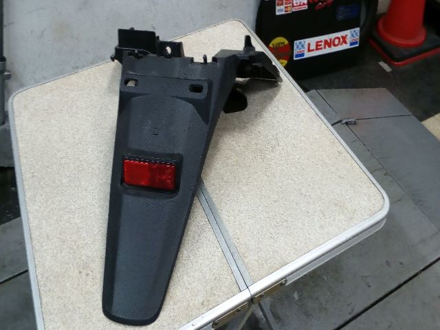 AF79 TACT テールランプ&リアフェンダー HONDA 純正 中古品_6