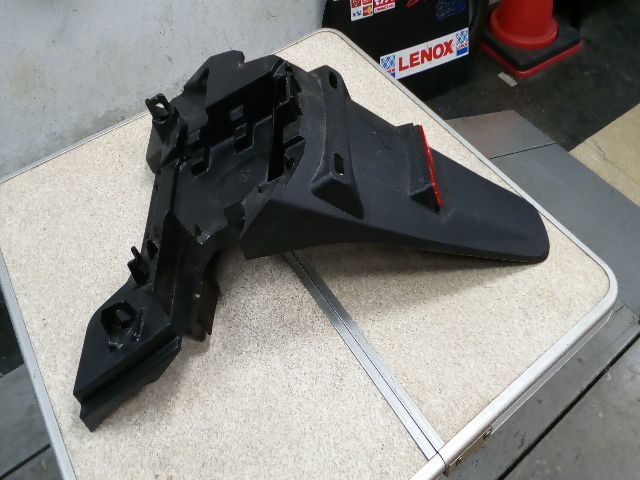 AF79 TACT テールランプ&リアフェンダー HONDA 純正 中古品_8