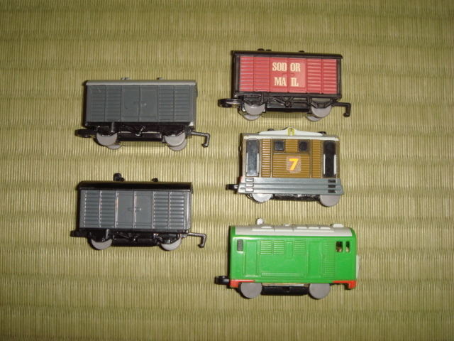 カプセルプラレール きかんしゃトーマスシリーズ モーター車３台 カプセルプラレール 売買されたオークション情報 Yahooの商品情報をアーカイブ公開 オークファン Aucfan Com