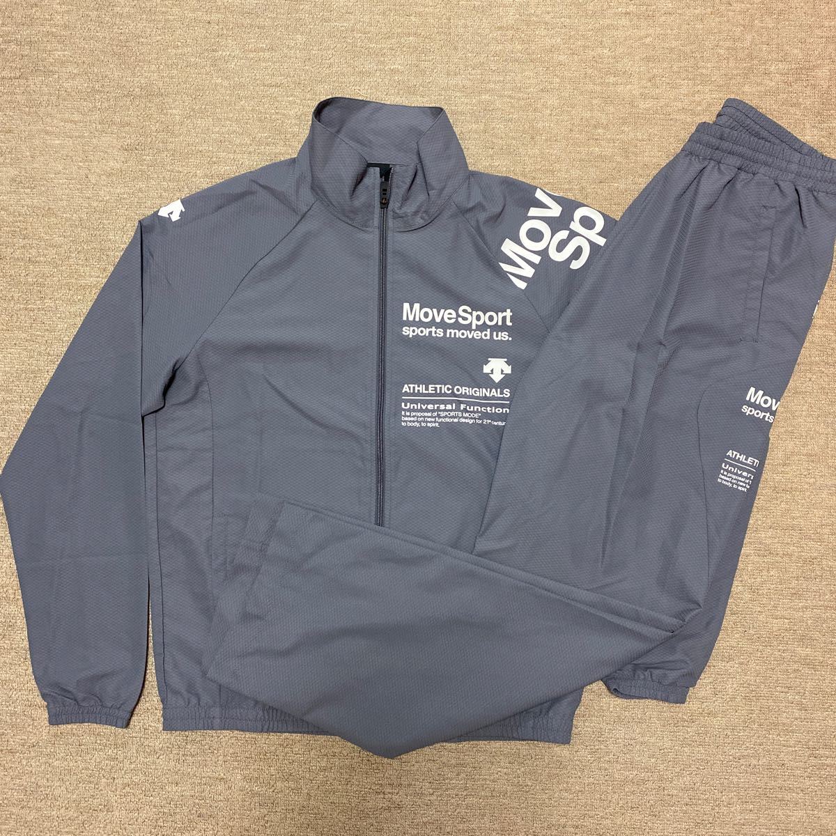 新作入荷，本物保証 デサント Move Sport ムーブスポーツ 春夏用トレーニングウェア上下セット メンズOサイズ JASPO(デサント)｜売買されたオークション情報、yahooの商品情報をアーカイブ公開 - オークファン ナイロン