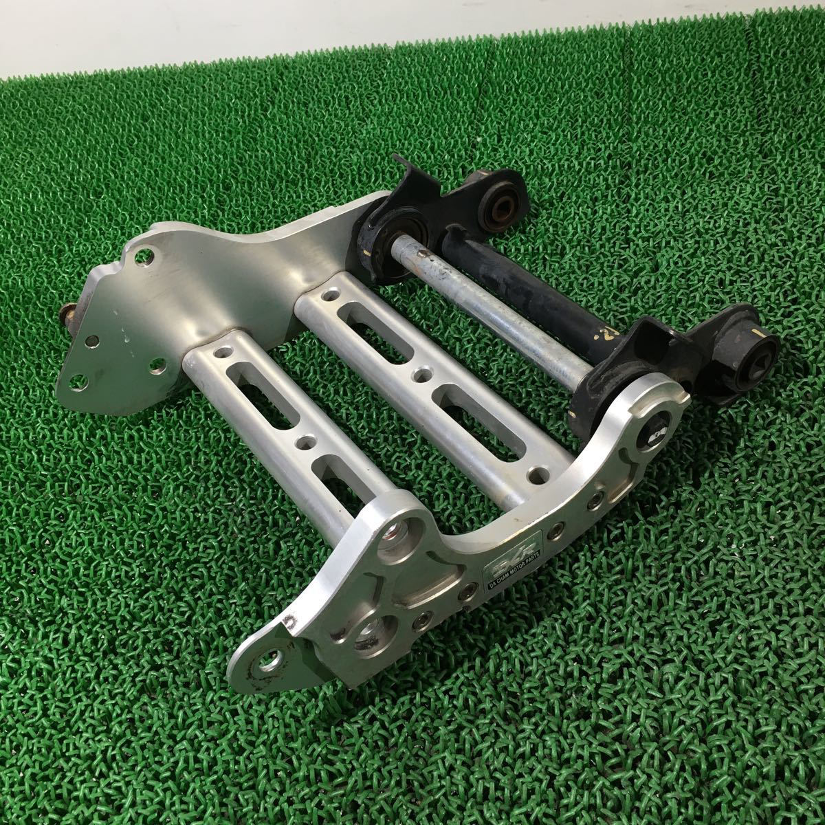 マジェスティ125Fi DCR アルミエンジンハンガー 強化タイプ