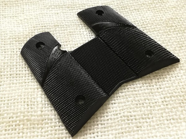PACHMAYR製 DETONICS デトニクス用 ラバーグリップ ミリタリー
