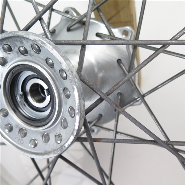 ♪SR400/RH03J 純正 フロントホイール(Y0716A14)18×1.85 FI車