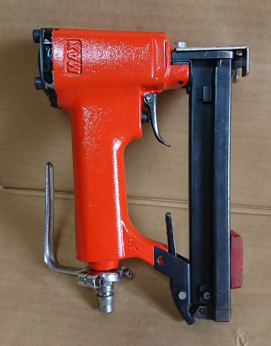 ジャンク品 / MAX(マックス) 常圧エアタッカー TA-20A/422J キュウオン