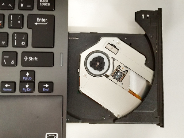 【1円スタート】SONY VAIO VPCZ14AGJ CPU不明(Core i7？) メモリ8GB HDD不明 ブルーレイ GeForce PCG-31115N 管J09-1019【ジャンク品】_3