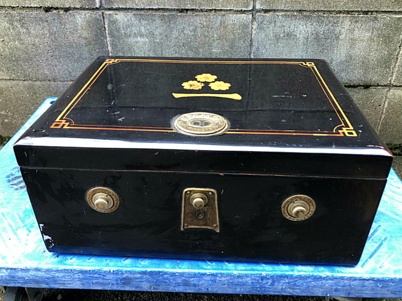 希少！アンティークな 小型金庫 イロハダイヤル式 時代物 - メルカリ