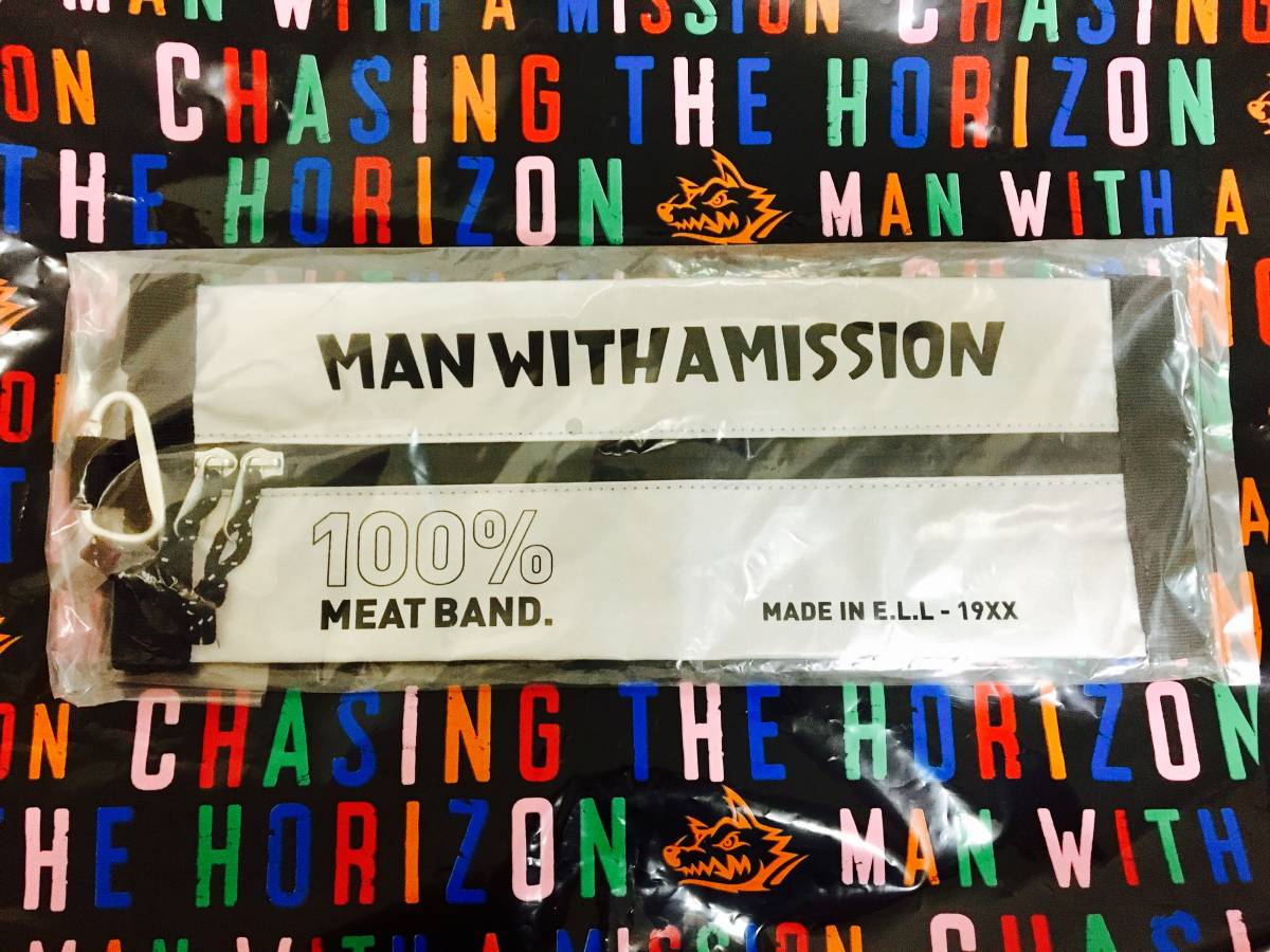 Man With A Mission テイッィッシュケース Tシャツ タオル パーカー ラバーバンド おてだマンウィーズ カラビナ ガウポン Tシャツ 売買されたオークション情報 Yahooの商品情報をアーカイブ公開 オークファン Aucfan Com