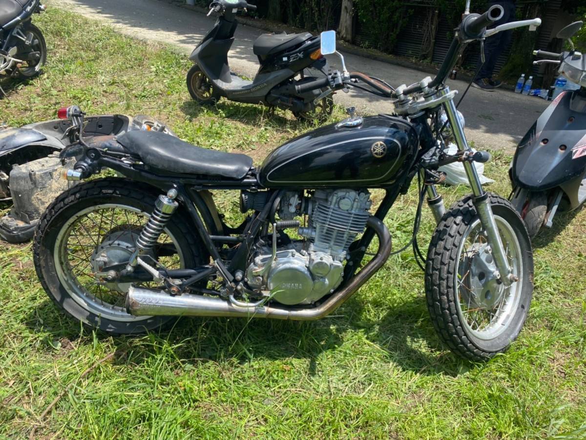YAMAHA SR400 ☆ バイクのカスタムなら広島市の カスタムバイク ヤマハ 