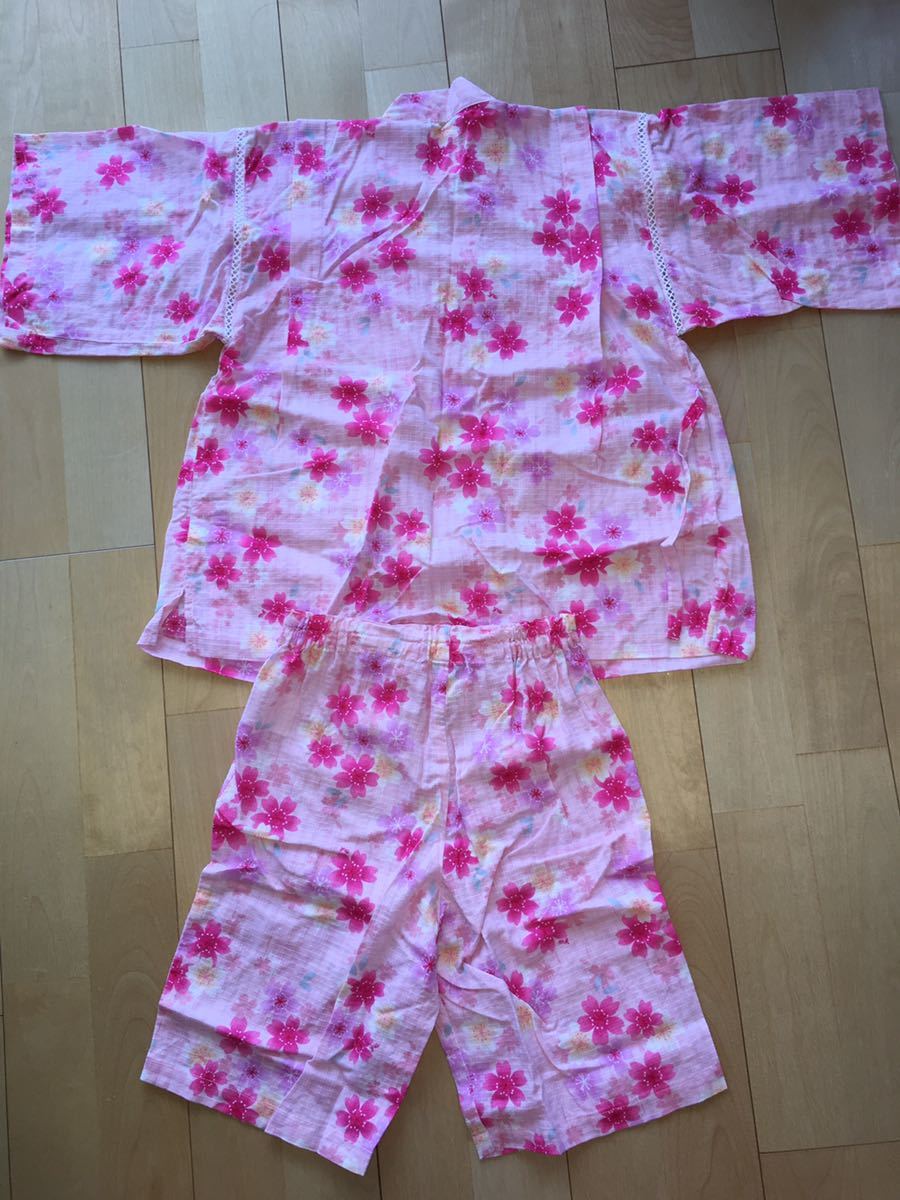 ネコポス ミキハウス 品 女の子向け甚平130 130 125 134cm 売買されたオークション情報 Yahooの商品情報をアーカイブ公開 オークファン Aucfan Com