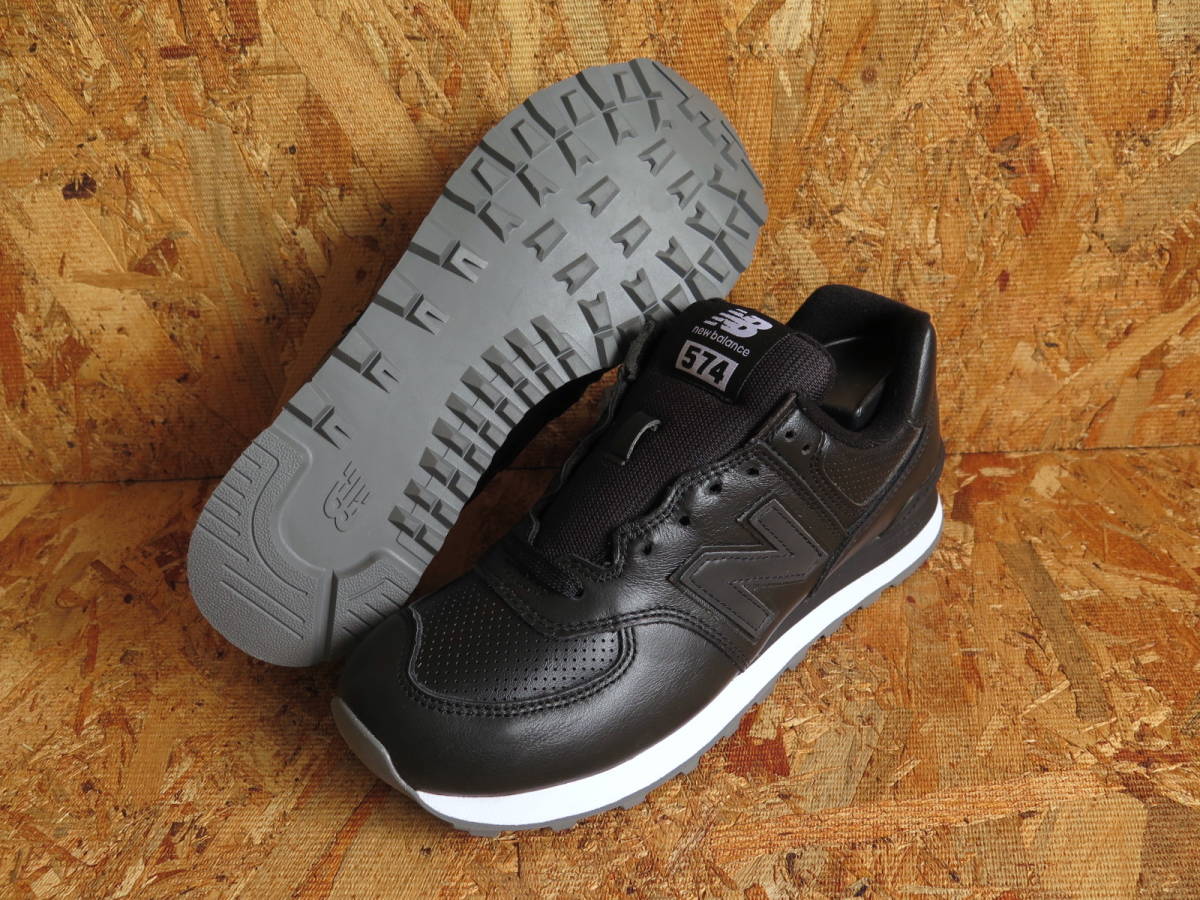 new balance leather sneaker black