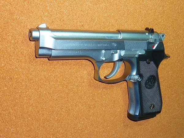 絶版品 MGC BERETTA ベレッタ M92F シルバー ガスガン ビンテージトイ