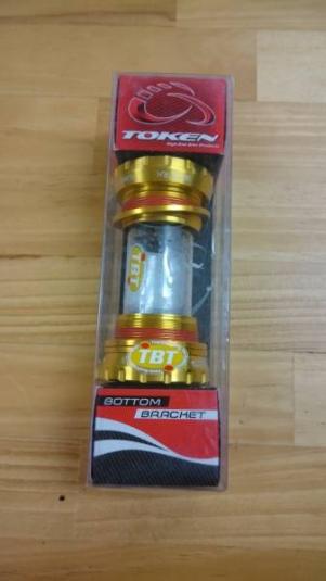 新作，得価 TK877TBT GOLD MTB BSA 68/73mm TOKEN トーケン(ボトムブラケット)｜売買されたオークション情報、yahooの商品情報をアーカイブ公開 - オークファン ボトムブラケット