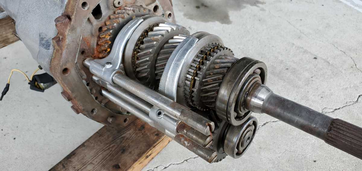 71B FJクロスミッション搭載 L型エンジン用 5速までオール 日産純正 L