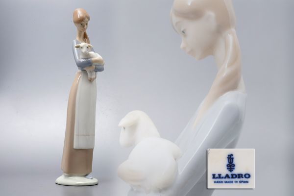 リヤドロ　ママとのひととき　くすくす笑い　NO.9152 フィギュリン　陶器人形 リヤドロ ママとのひととき くすくす笑い NO.9152 フィギュリン 陶器