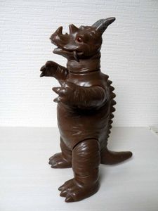 パゴス マルサンのYahoo!オークション(旧ヤフオク!)の相場・価格を見る