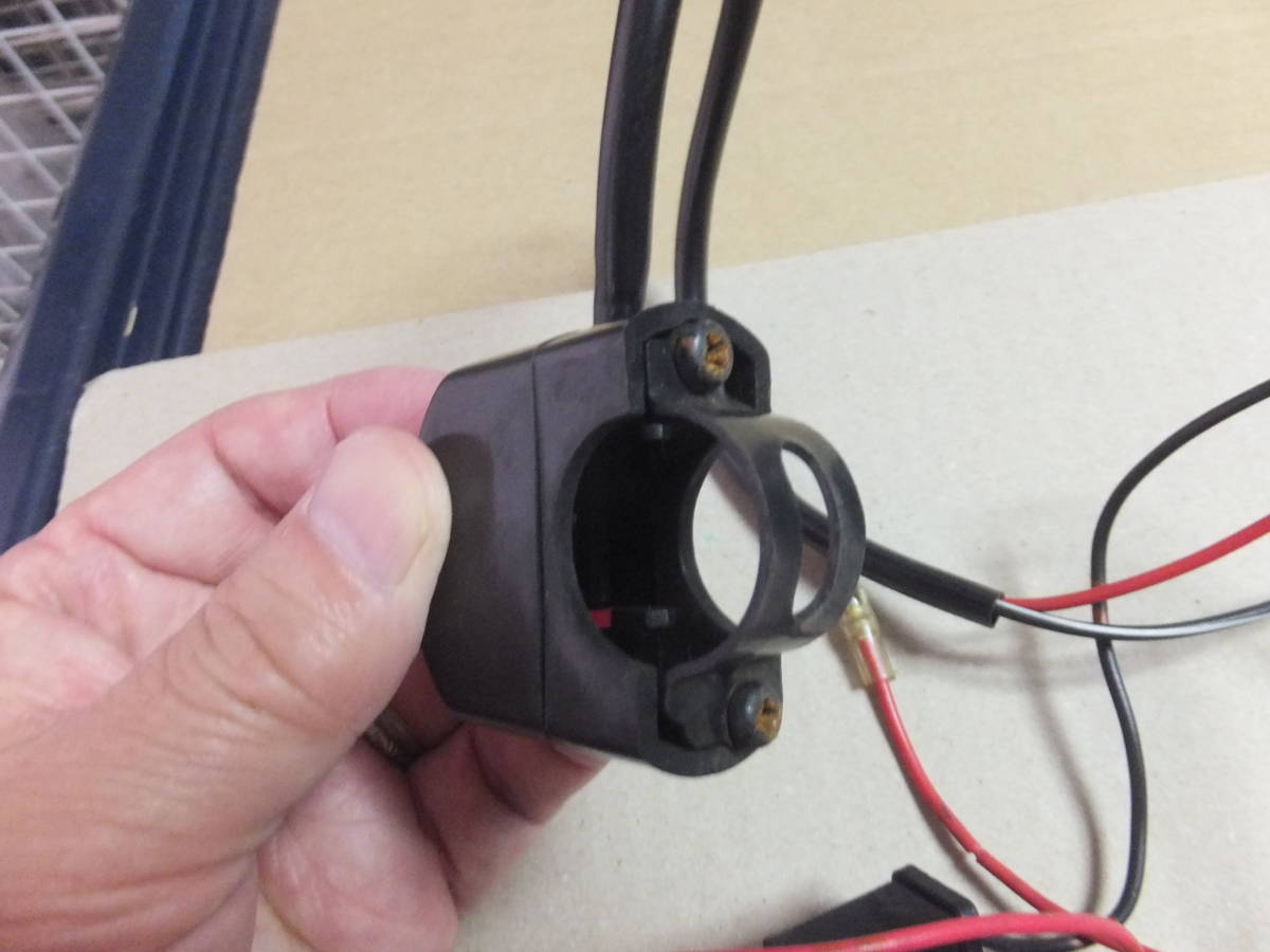 ヘッドライト　Ｈ４ ＯＮ ＯＦＦ スイッチ ホンダ純正のキルスイッチ流用？ 旧車にも。_3