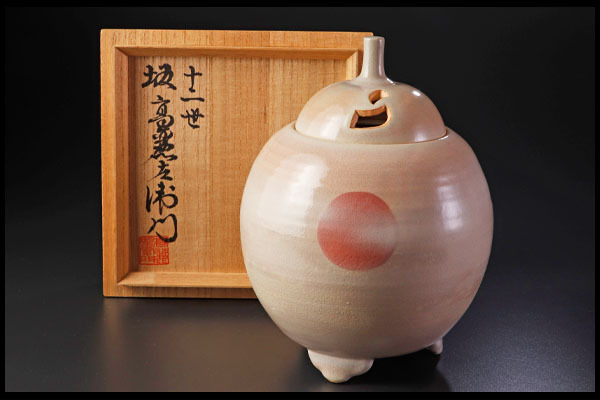 古美味】十二代坂高麗左衛門(熊峰)造 萩焼陶彩景日月図香炉 茶道具