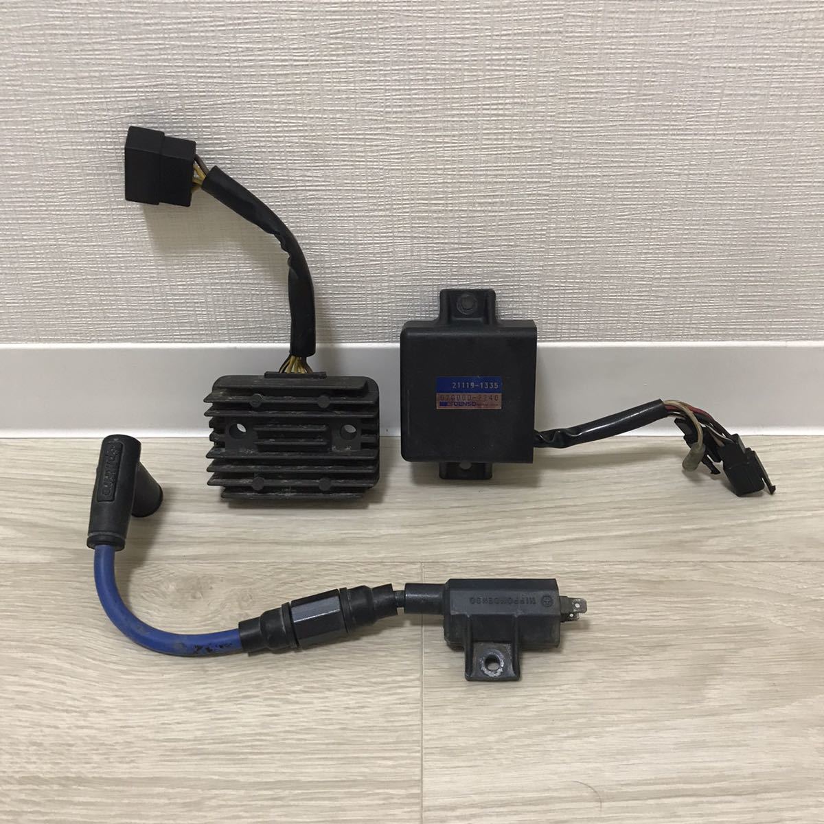 実働 Kdx125sr 後期a2 Cdi レギュレーター イグニッションコイル Splitfire Dx125a オフロード モタード エンデューロ カワサキ カワサキ用 売買されたオークション情報 Yahooの商品情報をアーカイブ公開 オークファン Aucfan Com