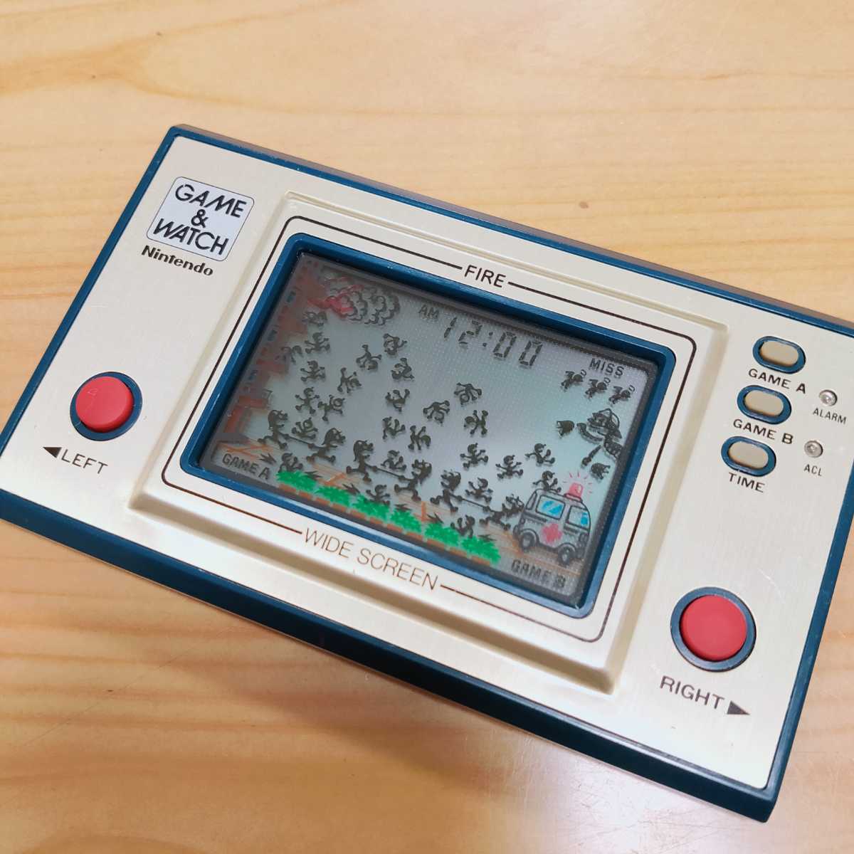 1円 ニンテンドー MANHOLE LCD RACING CAR ゲームウォッチ 小物 計2点