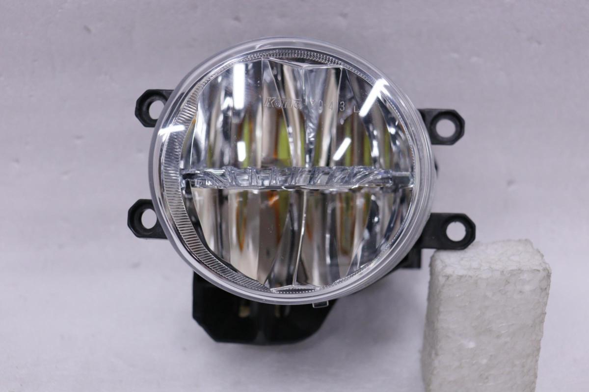 トヨタ純正81220-30370フォグランプASSY 左 トヨタ純正81220-30370フォグランプASSY 左