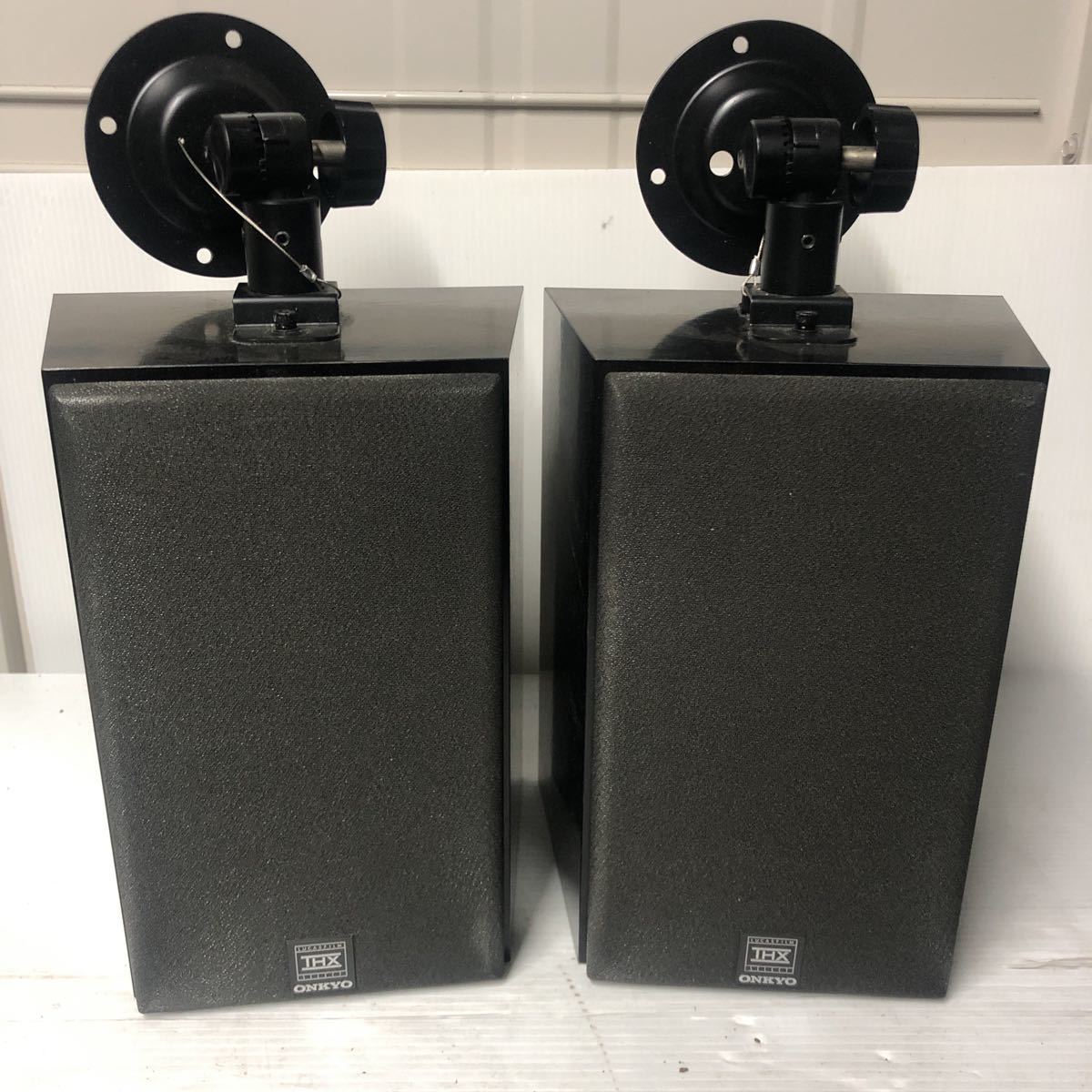 【希少】ONKYO HTS-SR10 THX認定ブックシェルフ型スピーカー ONKYO HTS-SR10 THX認定ブックシェルフスピーカー - ペア難あり(片方