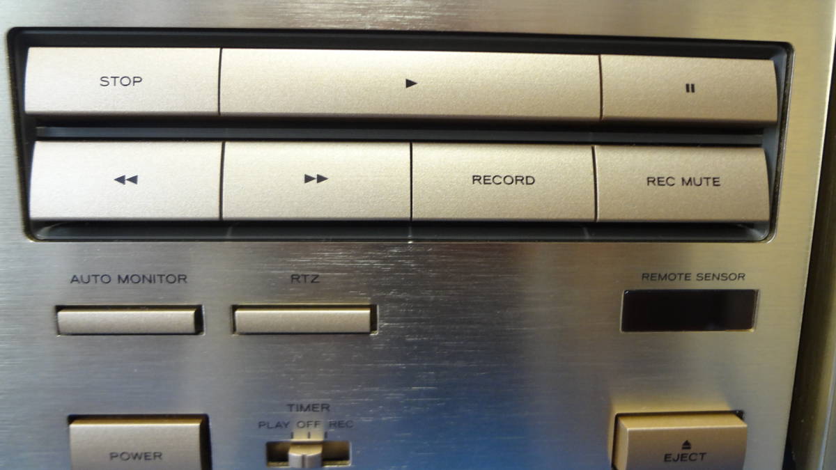【オーバーホール品】TEAC カセットデッキ「V-1030」高音質3ヘッド★ オーバーホール品TEAC 高音質3ヘッド カセットデッキ「V-1030」再生