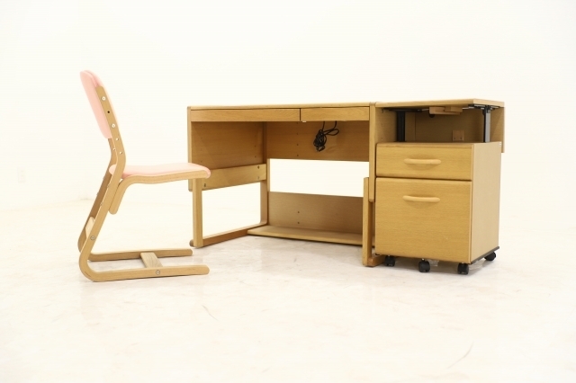 カリモク karimoku カリモク家具 集中力はぐくみチェア Karimoku 