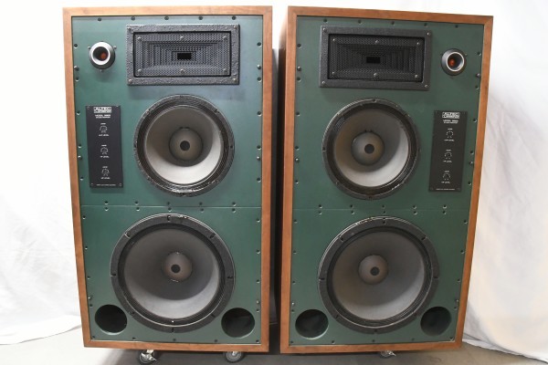 お得，格安 引取限定 ALTEC アルテック MODEL 9862 スタジオモニタースピーカー ペア 初期アルテックグリーン(アルテック)｜売買されたオークション情報、yahooの商品情報をアーカイブ公開 - オークファン アルテック
