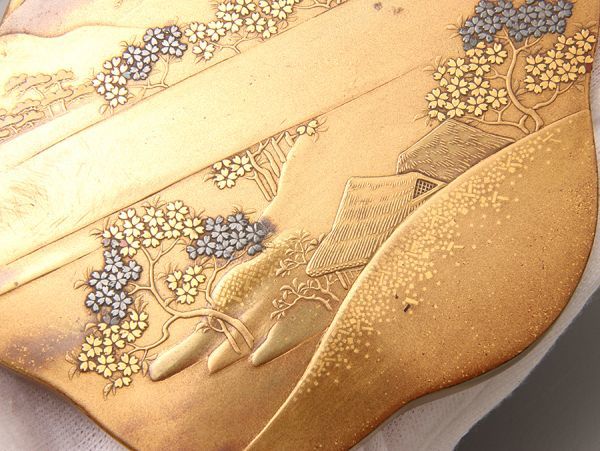 江戸後期 香合 香道具 五段 梨地に菊蒔絵 州浜形 梨地 重香合