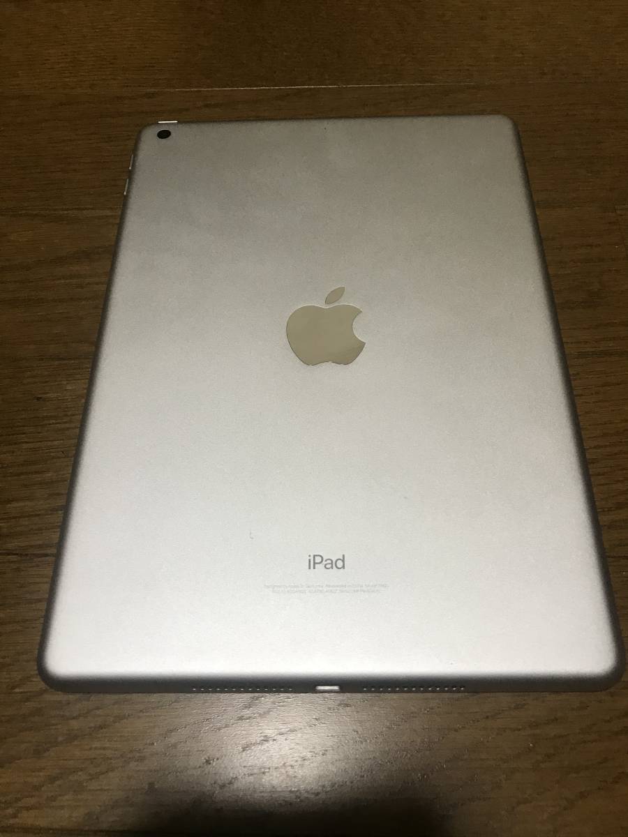 3日まで! 254)Apple iPad 第5世代 WiFi 32GB シルバー Apple iPad
