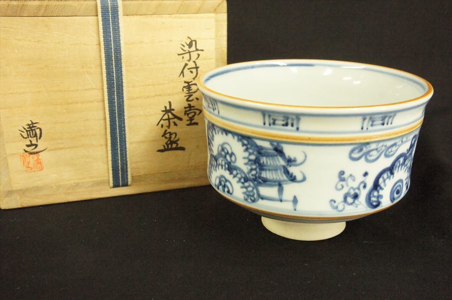 工芸品 【佳香】川瀬満之 青瓷彫花文徳利 共箱 栞 本物保証
