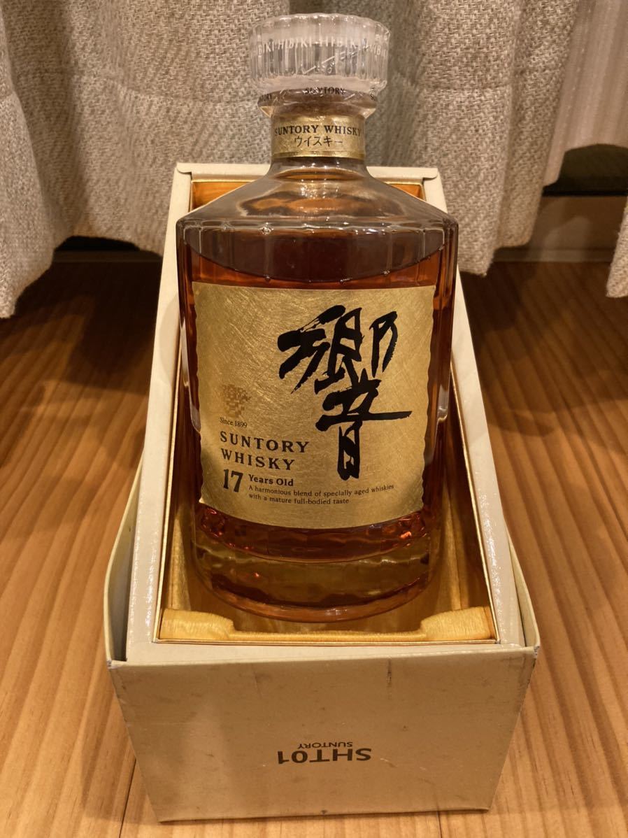 直売値下 サントリー響17年ゴールドラベル