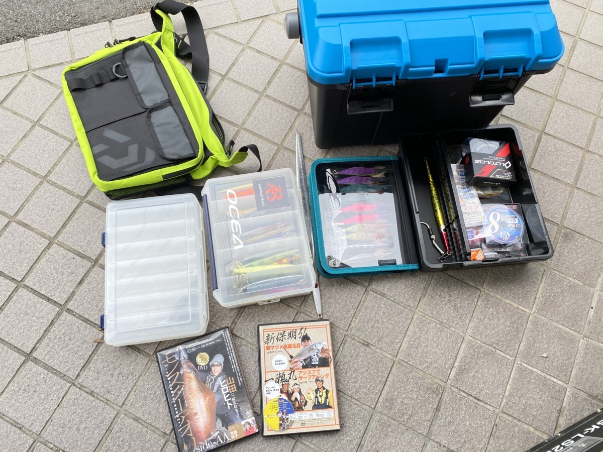 爆買い，品質保証 Å綺麗 釣り具 ダイワ バッグ エギ アオリイカ ジグ 超お得 BOX 付き DVD 付属 SH11196(タックルボックス)｜売買されたオークション情報、yahooの商品情報をアーカイブ公開 - オークファン タックルボックス