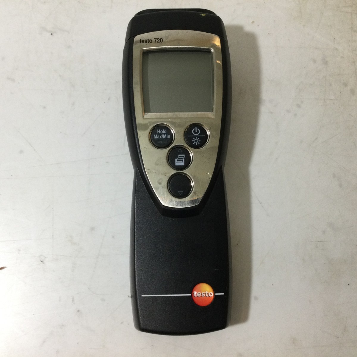 【中古品】テストー (testo) 高精度2タイプセンサ温度計 testo720 (0560 7207) ※通電のみ確認　IT3S3HE3Y195 温度計 testo TESTO (本体) 735ー2 524-9382