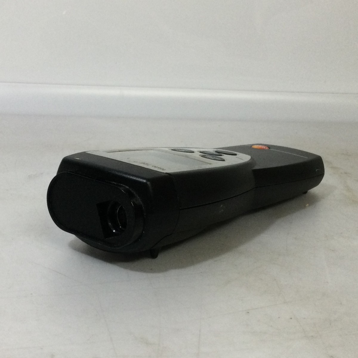 【中古品】テストー (testo) 高精度2タイプセンサ温度計 testo720 (0560 7207) ※通電のみ確認　IT3S3HE3Y195 温度計 testo TESTO (本体) 735ー2 524-9382