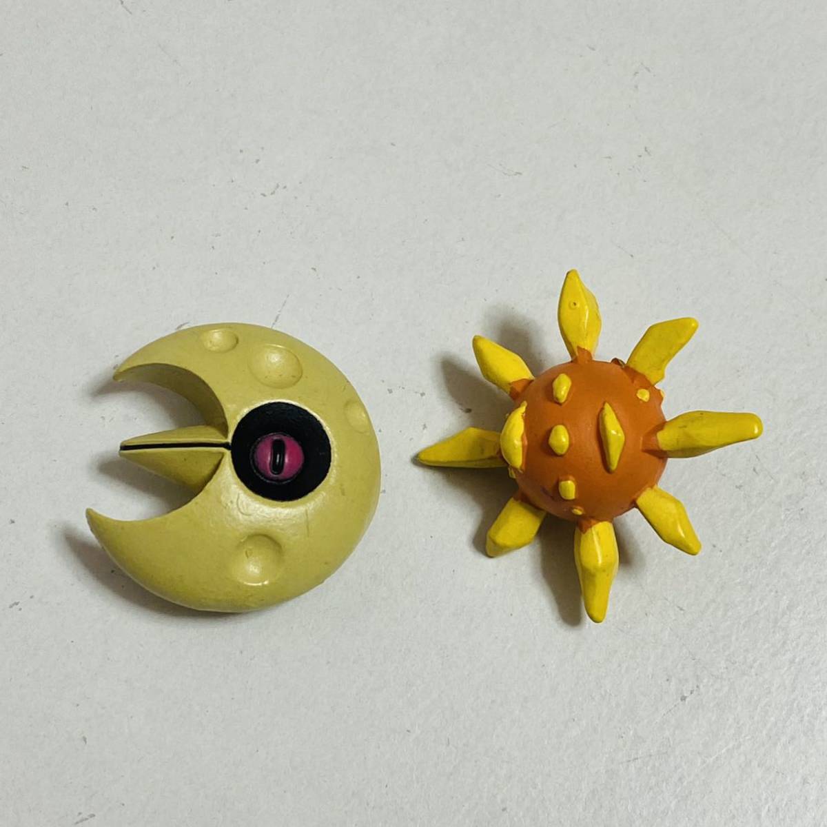 中古品】立体ポケモン図鑑 ルナトーン ソルロック セット 