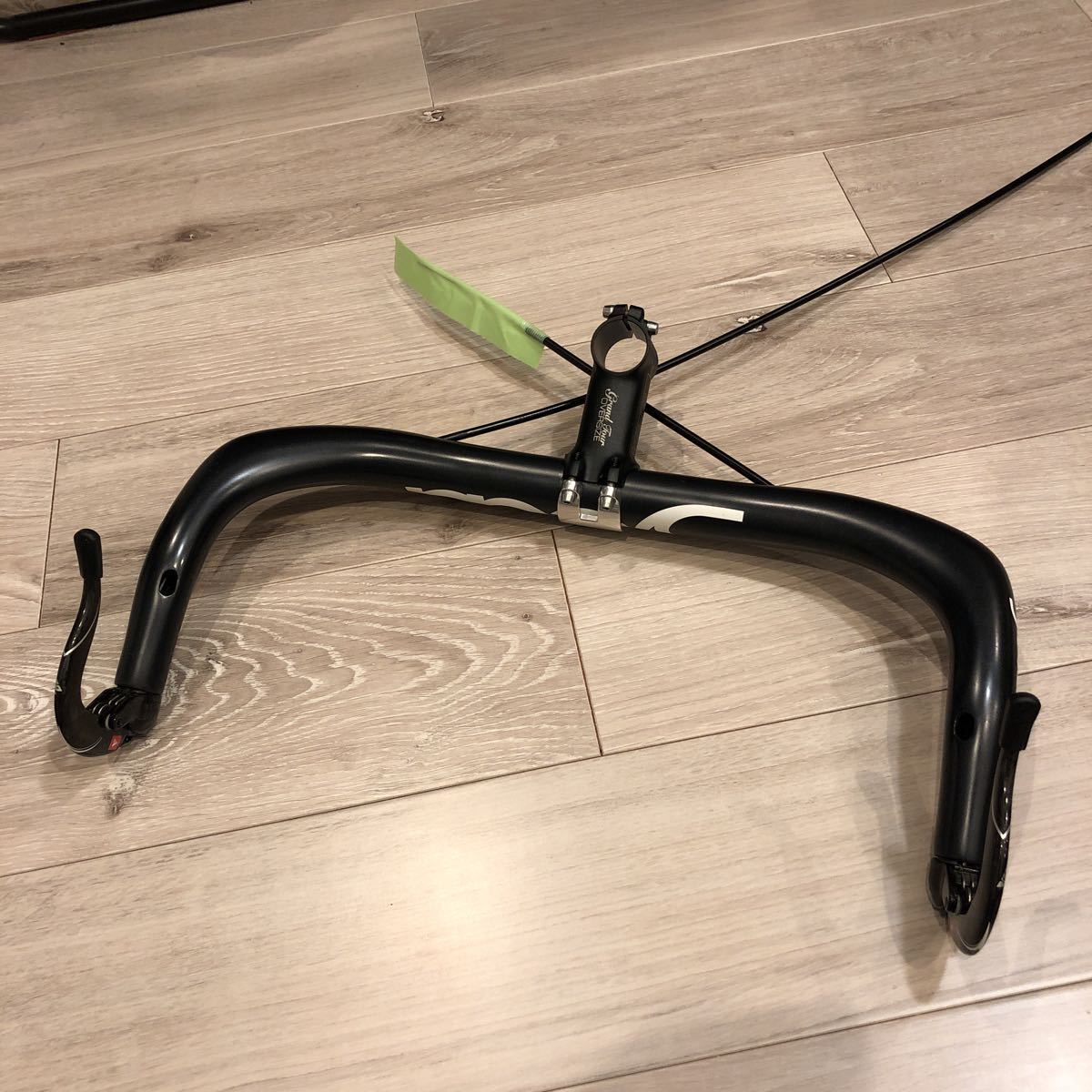 Deda DABAR Pistoステム デダ エレメンティ：新製品情報》機能性だけでなく