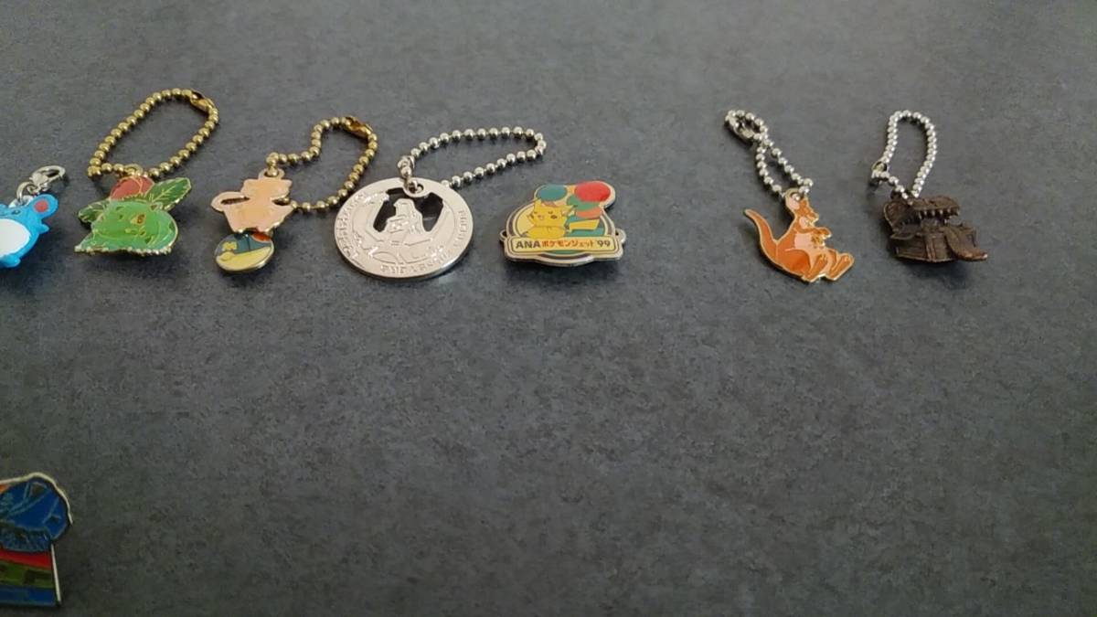 1円スタート！★★レア！稀少品！缶バッジ ウルトラマンメダル ポケットモンスターメダル キーホルダー大量まとめ売り！★★_10