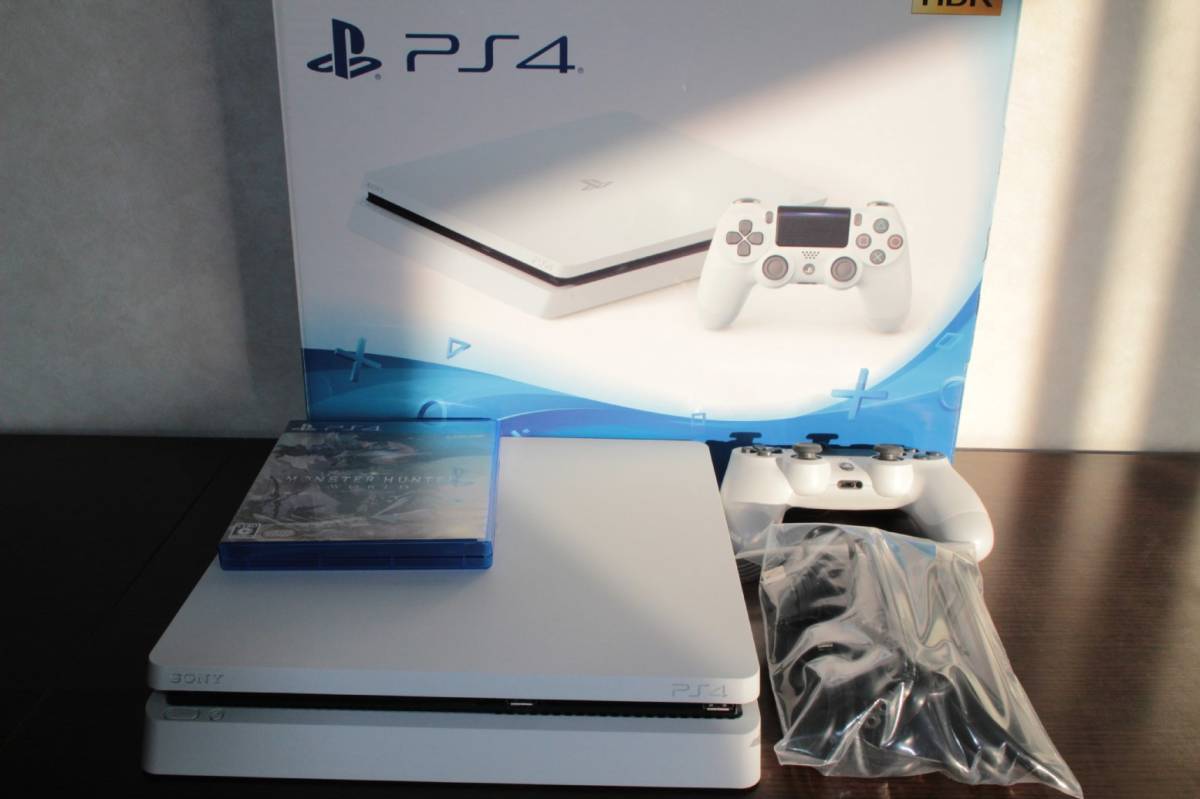 美品】 PlayStation 4 Glacier White 500GB CUH-2100A B02(No.A5)+