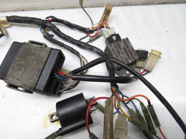 33722 セロー225 1KH 純正 メイン ハーネス レギュ イグナイター CDI 電装 ヤマハ パーツ セロー 225 2026年最新Yahoo!オークション -セロー 1kh ヤマハ純正サブハーネスキットでセローの電源を3口取り出す | 旅とバイク
