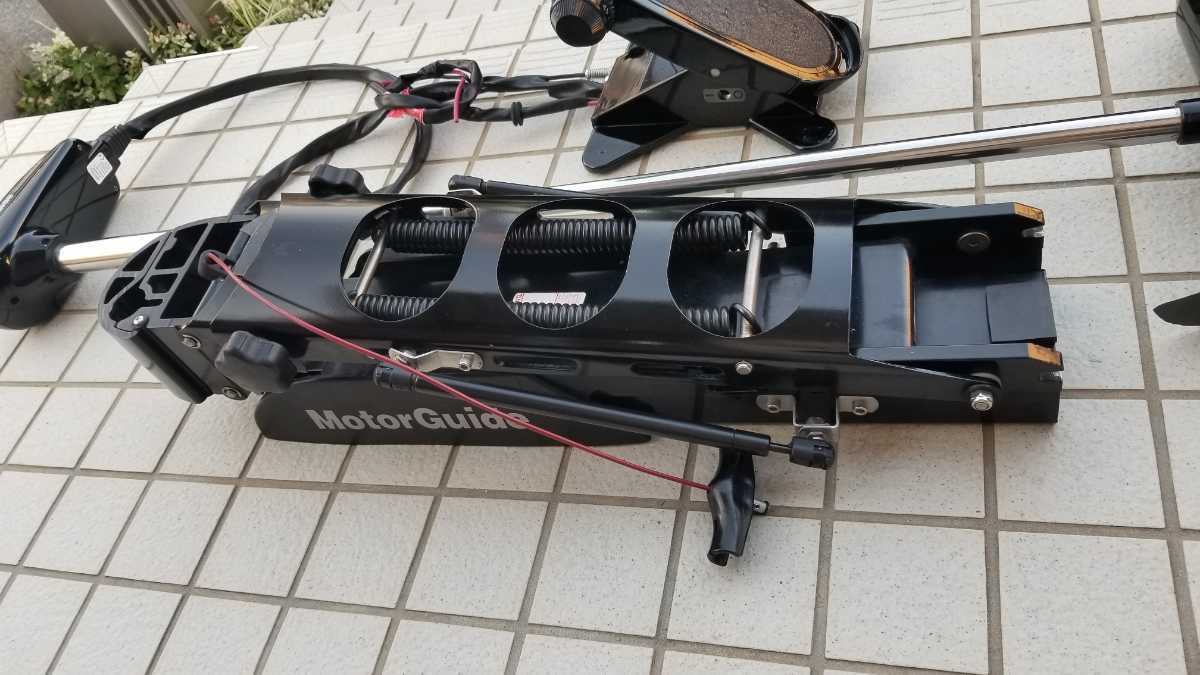 ツアー モーターガイド 24V - 無段階 TR82 Yahoo!オークション デジタル 82ポンド 45シャフト tr82v」の落札相場 TR82V 「モーターガイド tr82」船、ボートの落札相場 メーカー正規品保証書付きニューツアーTR82無段階変速 MotorGuide