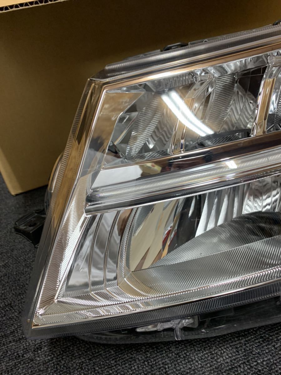 レンズ綺麗！ ルーミー カスタム M900 M900A 純正 左 LED ヘッドライト