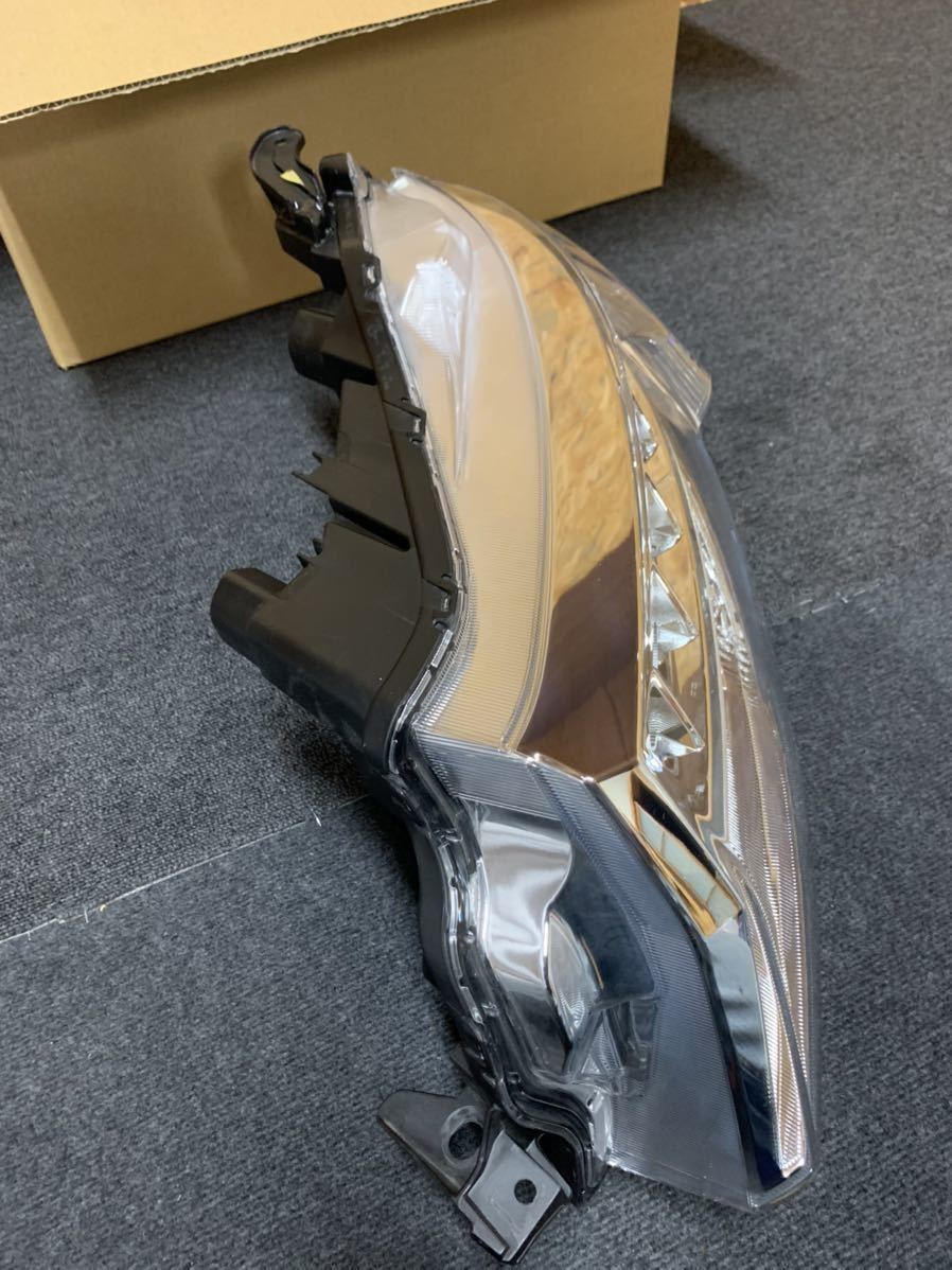 レンズ綺麗！ ルーミー カスタム M900 M900A 純正 左 LED ヘッドライト