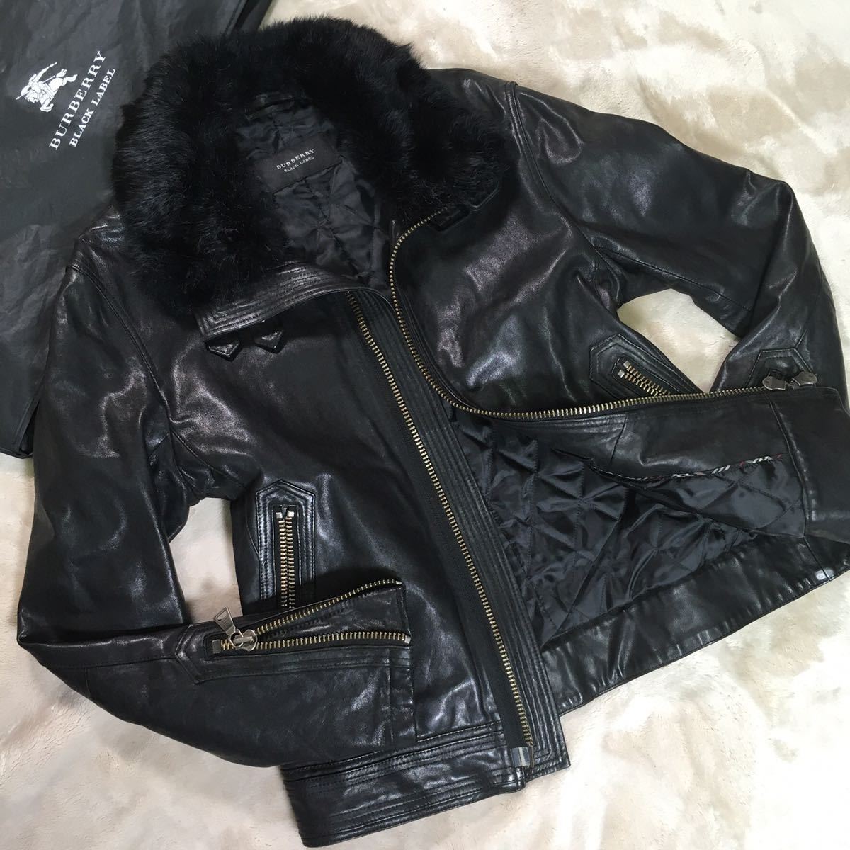 BURBERRY BLACK LABEL ラビットファー襟付 中綿入り ラムレザー ☆極上 