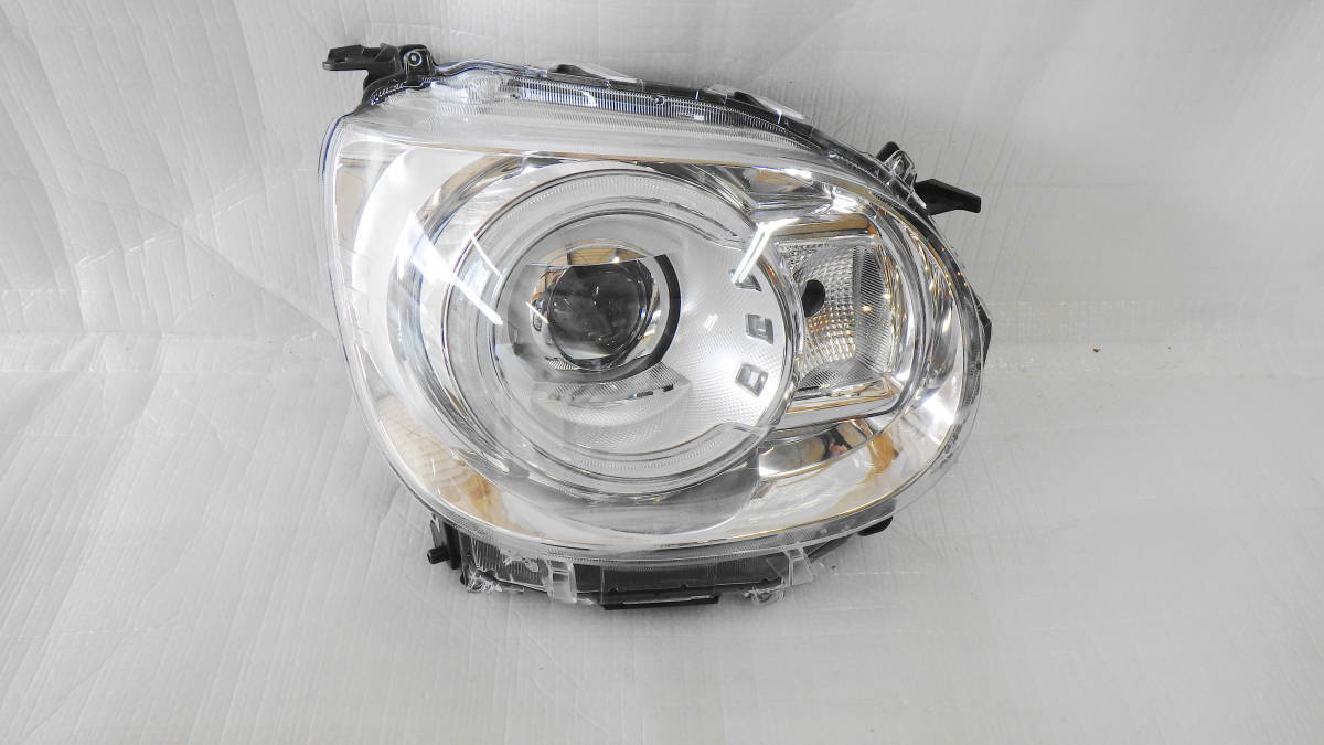 良品★ダイハツ LA800S&frasl;810S ムーヴ キャンバス 純正 LED ヘッドライト ランプ 右 動作確認済 取付部ＯＫ