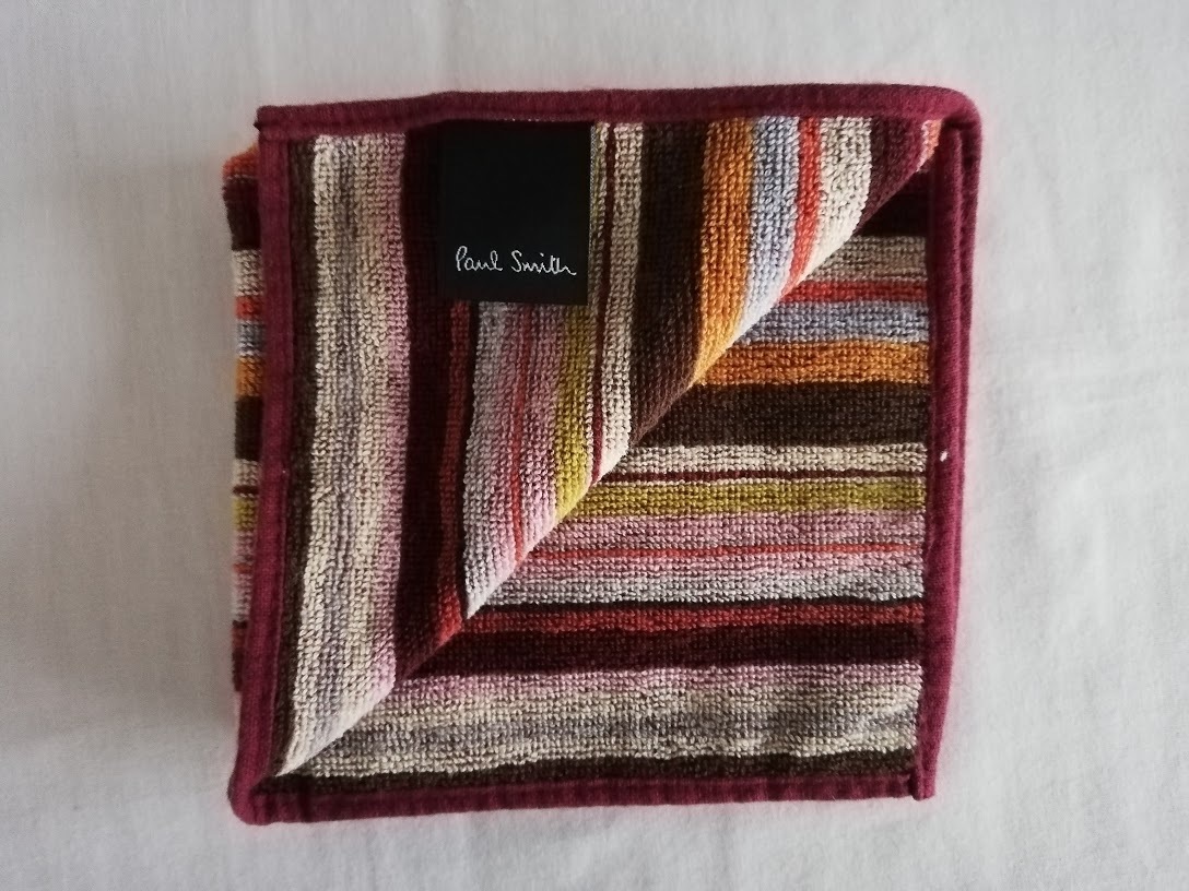 正規品 Paul Smith ポール スミス タオルハンカチ Dyh 8649 女性用 売買されたオークション情報 Yahooの商品情報をアーカイブ公開 オークファン Aucfan Com