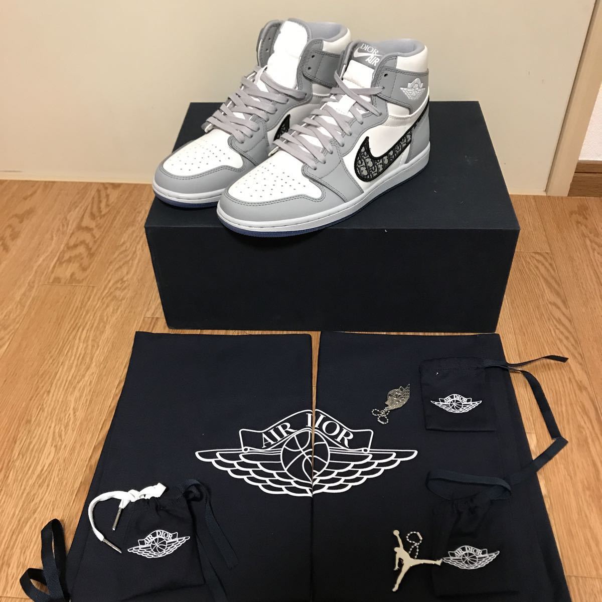 Nike air jordan 1 retro double strap heren sneakers zwart/wit -01 vind je  in Sneakerstad