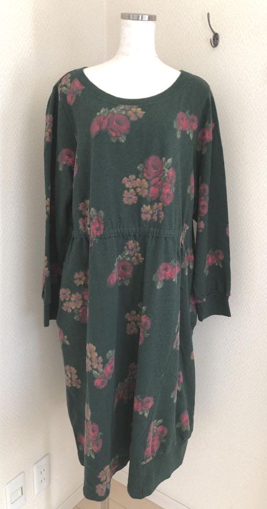 スーパーハッカフィーユ Super Hakka Feuille クラシックフラワープリントスウェットワンピース Xlサイズ以上 売買されたオークション情報 Yahooの商品情報をアーカイブ公開 オークファン Aucfan Com